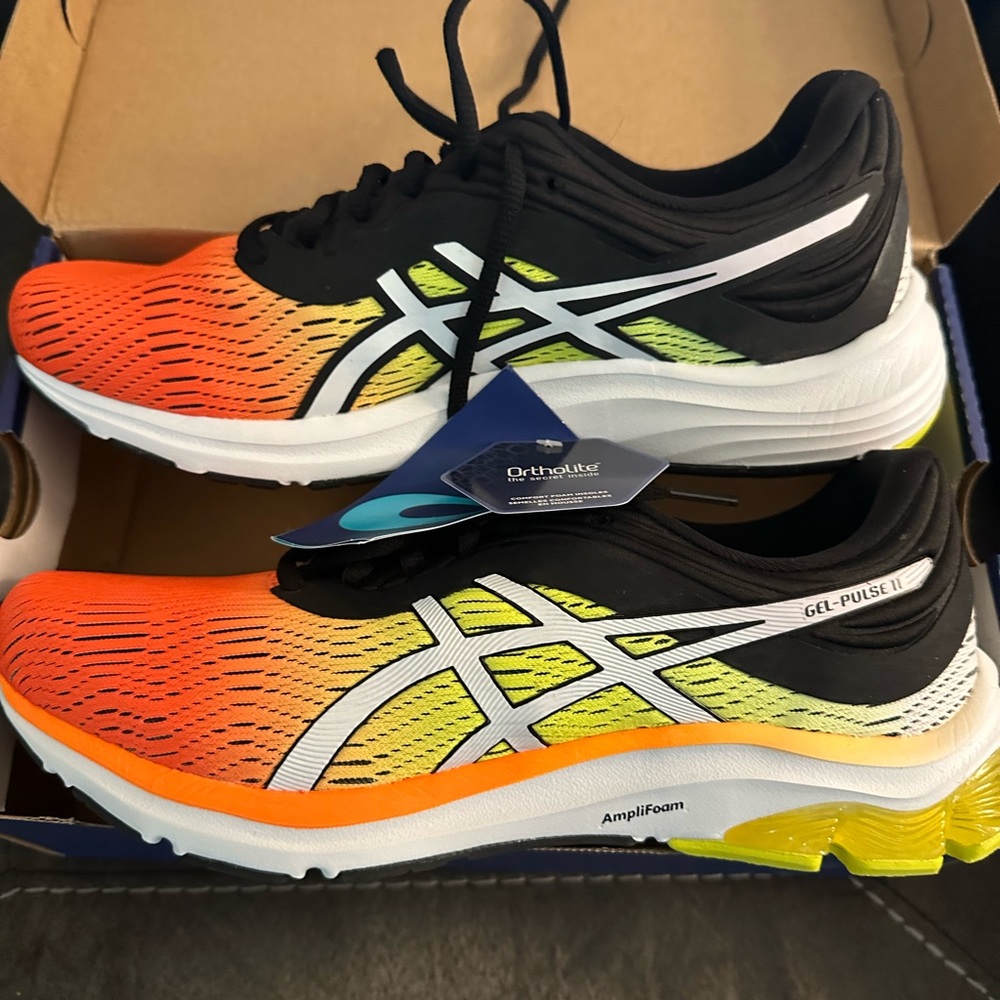 ASICS Gel-Pulse 11 - Shocking Orange and Black